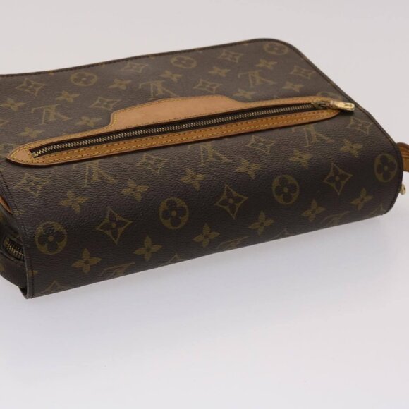 LOUIS VUITTON Monogram Saint Germain 28 Shoulder Bag - Picture 6 of 16